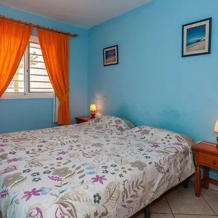 Near The With A Huge Terrace Patio, Wifi And Parking Apartamento *